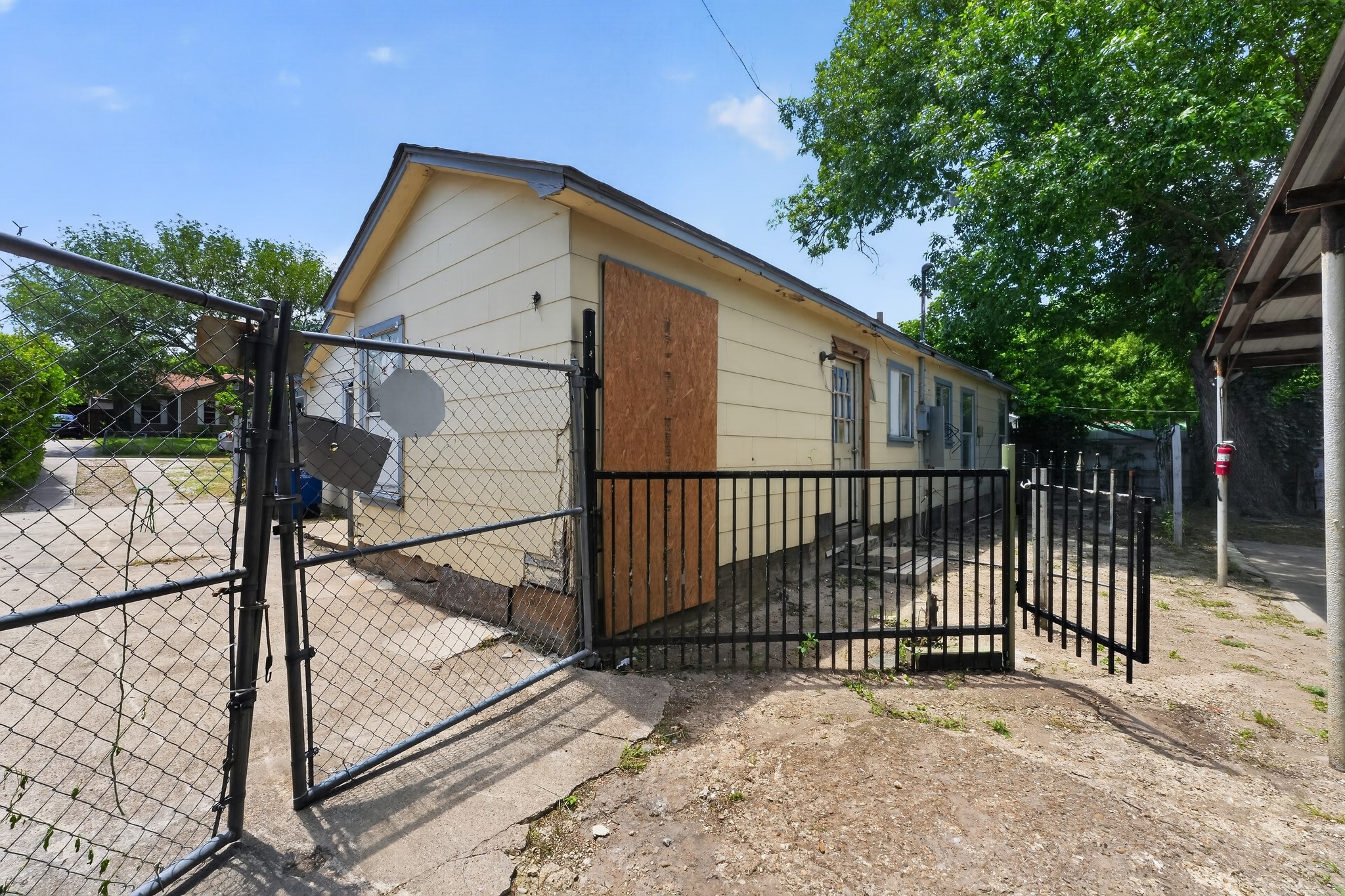 6227 Lovett Avenue Dallas TX 75227