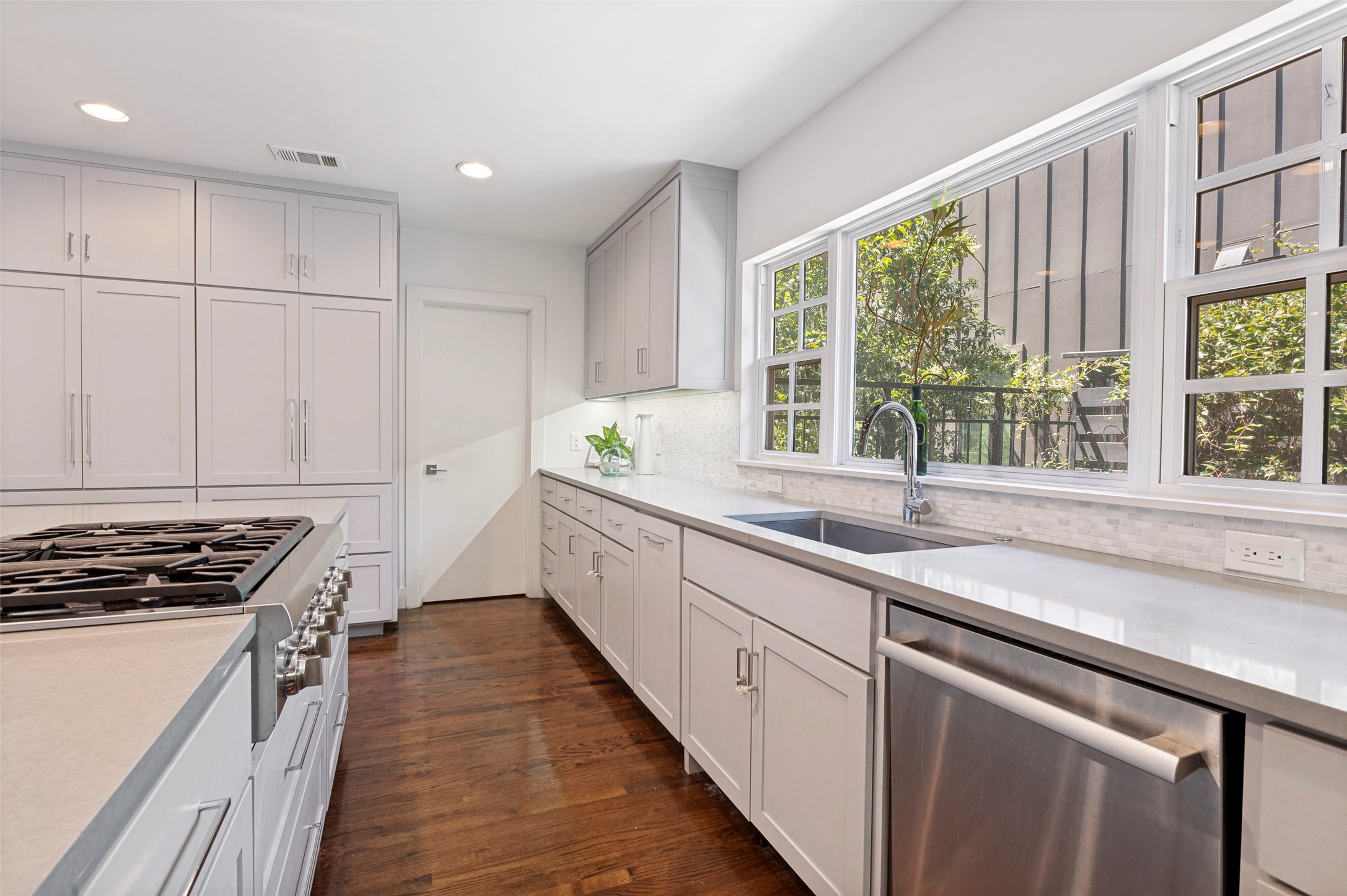 1518 Oak Knoll Street Dallas TX 75208