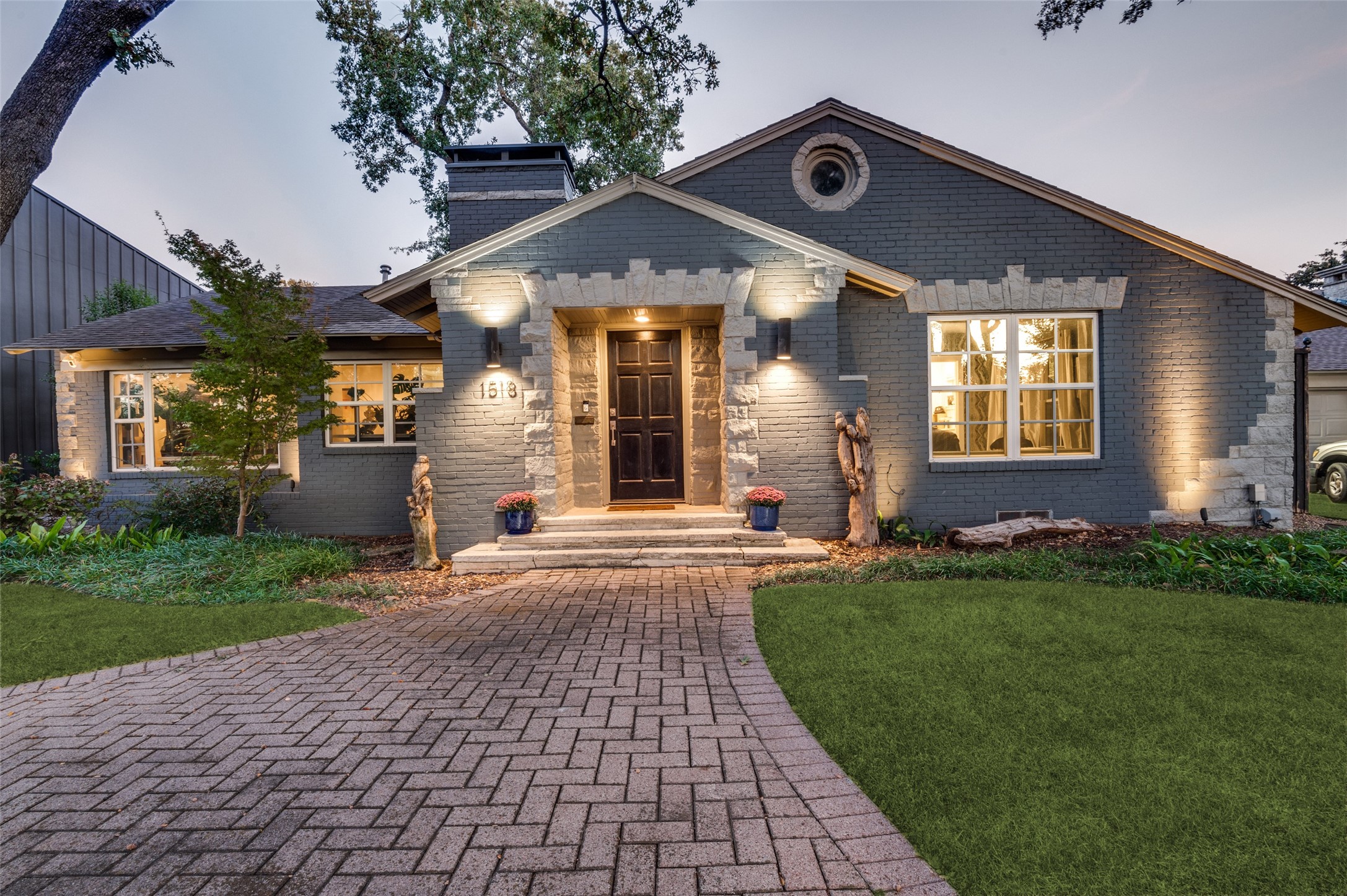 1518 Oak Knoll Street Dallas TX 75208