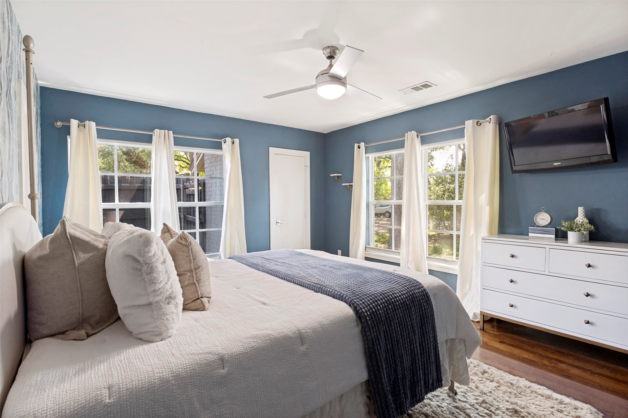 1518 Oak Knoll Street Dallas TX 75208