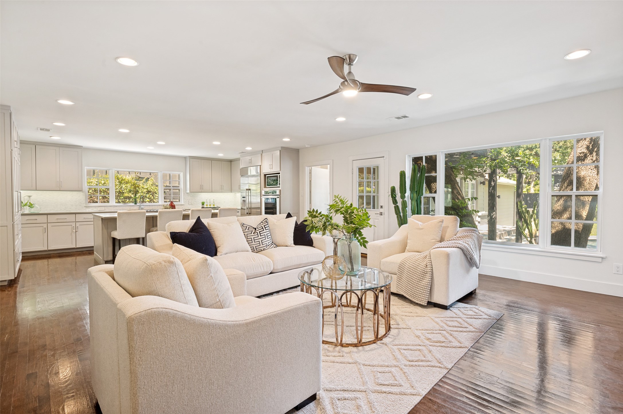 1518 Oak Knoll Street Dallas TX 75208