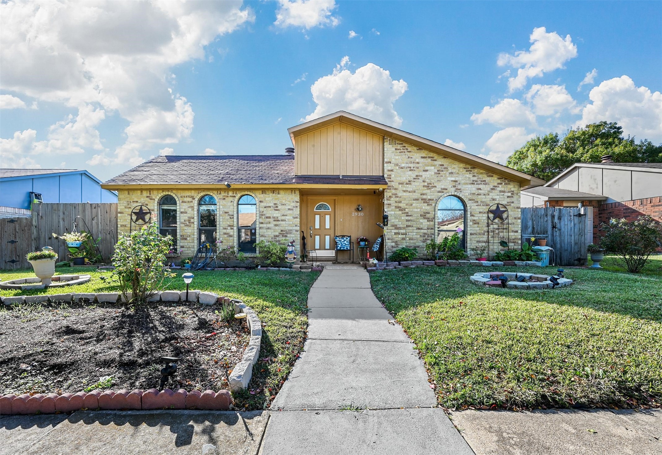 2930 Villa Sur Trail Dallas TX 75228