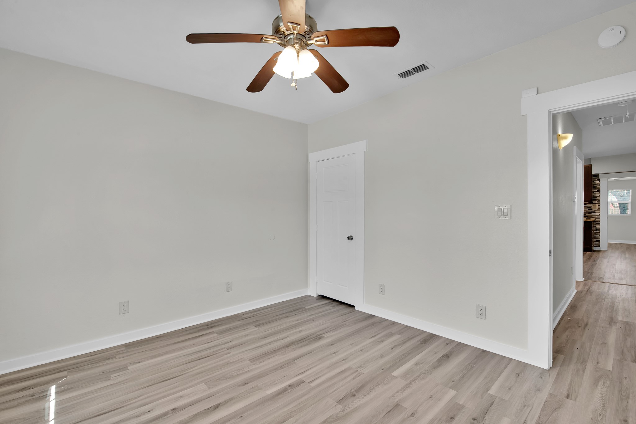 3705 Travis Avenue Fort Worth TX 76110
