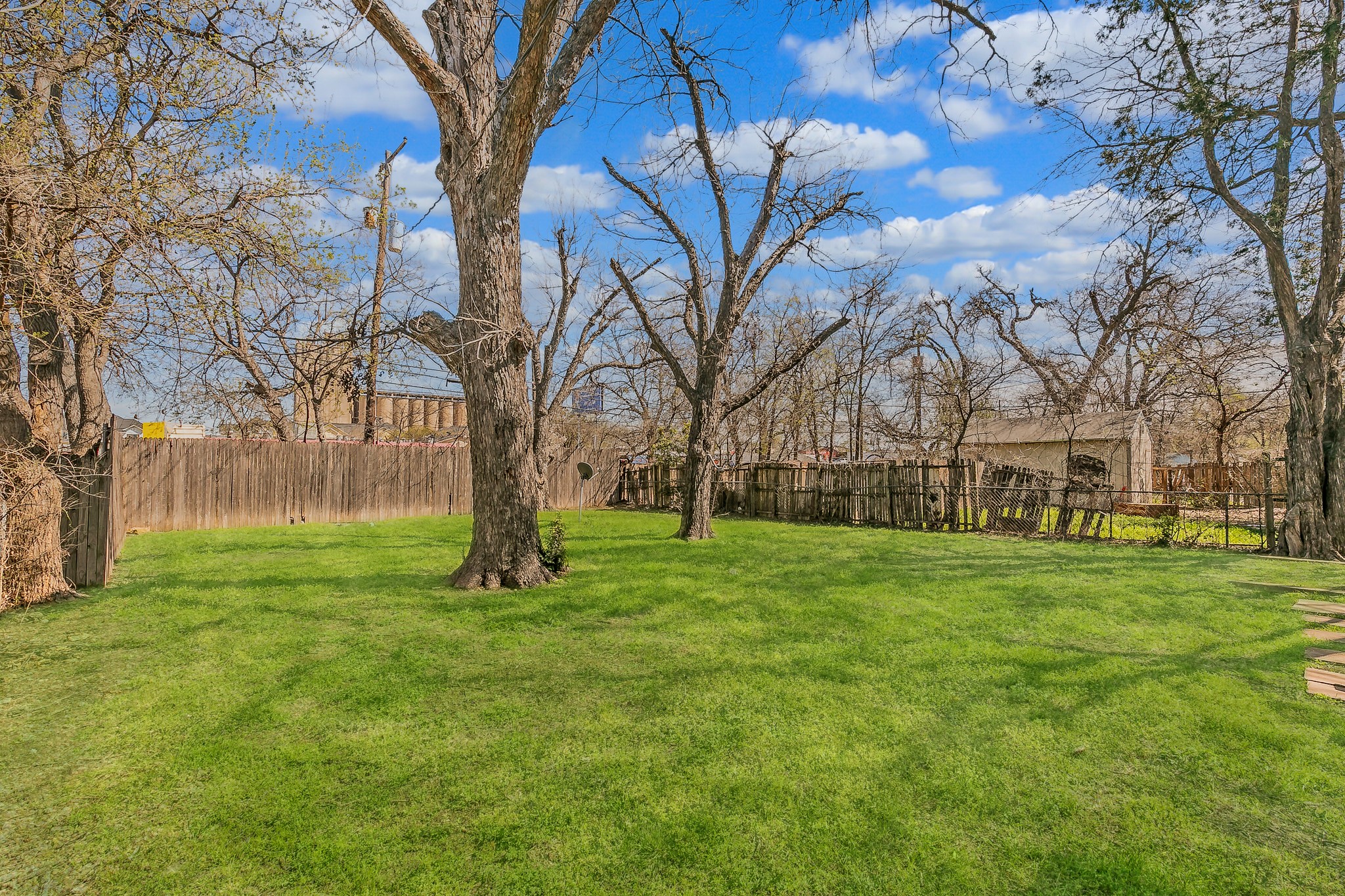 3705 Travis Avenue Fort Worth TX 76110