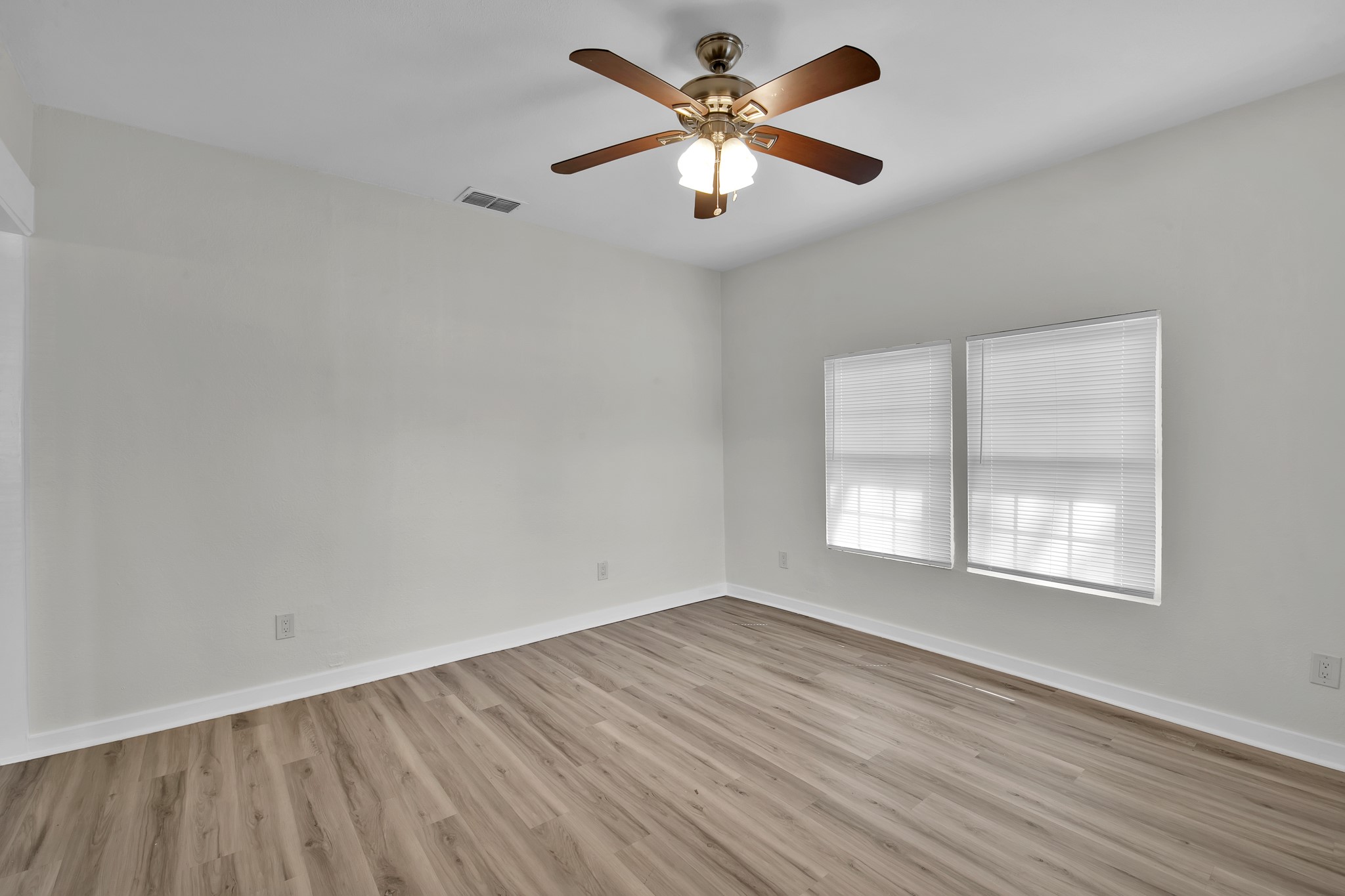3705 Travis Avenue Fort Worth TX 76110