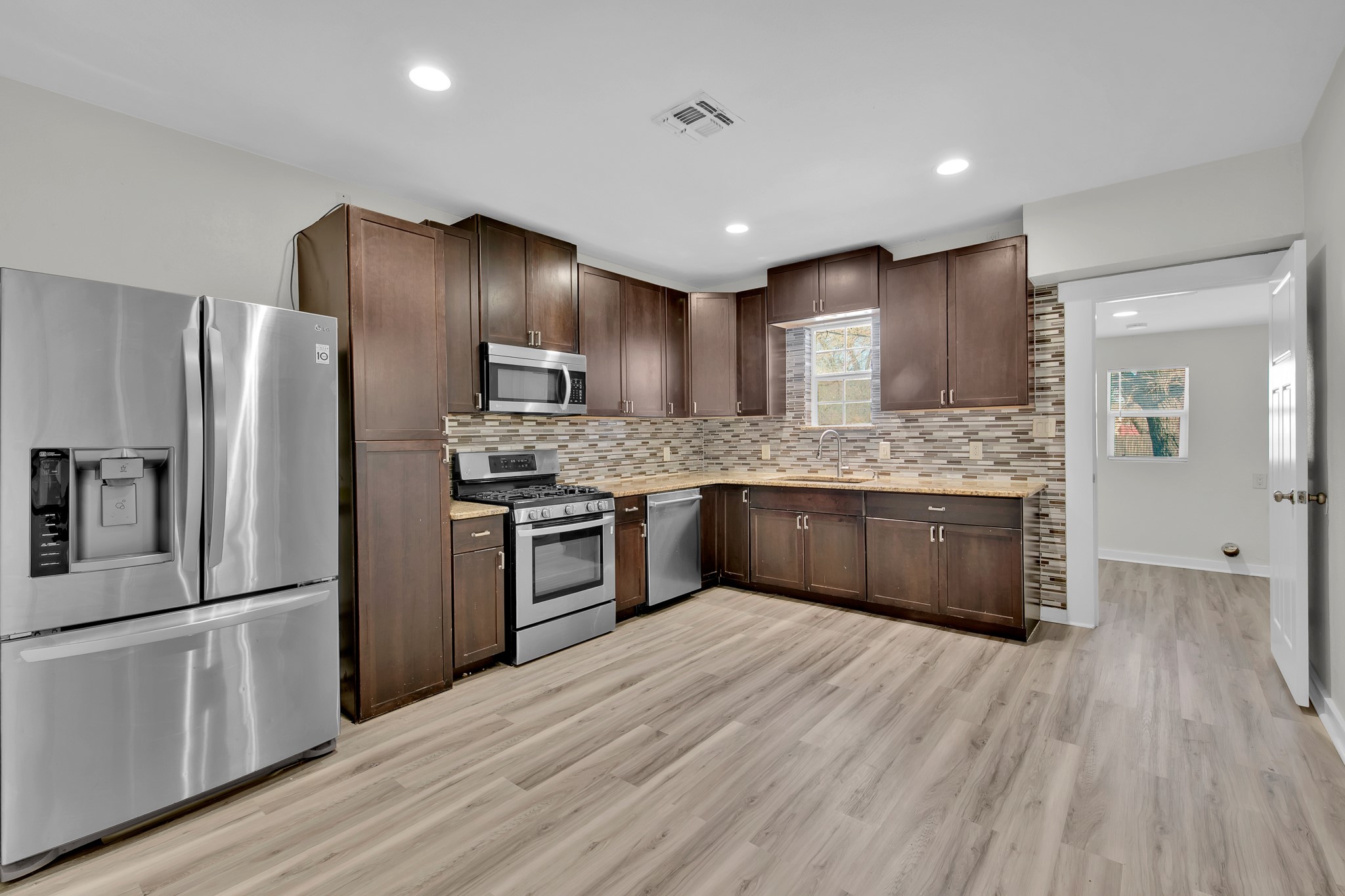 3705 Travis Avenue Fort Worth TX 76110