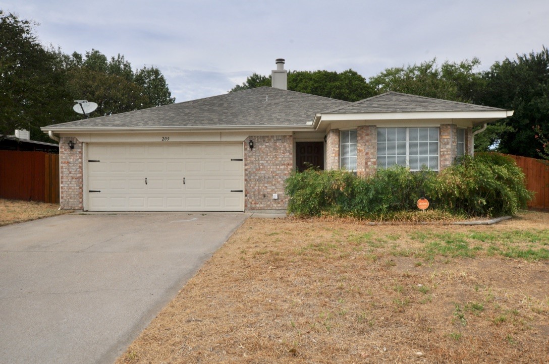 209 King Arthur Drive Weatherford TX 76086