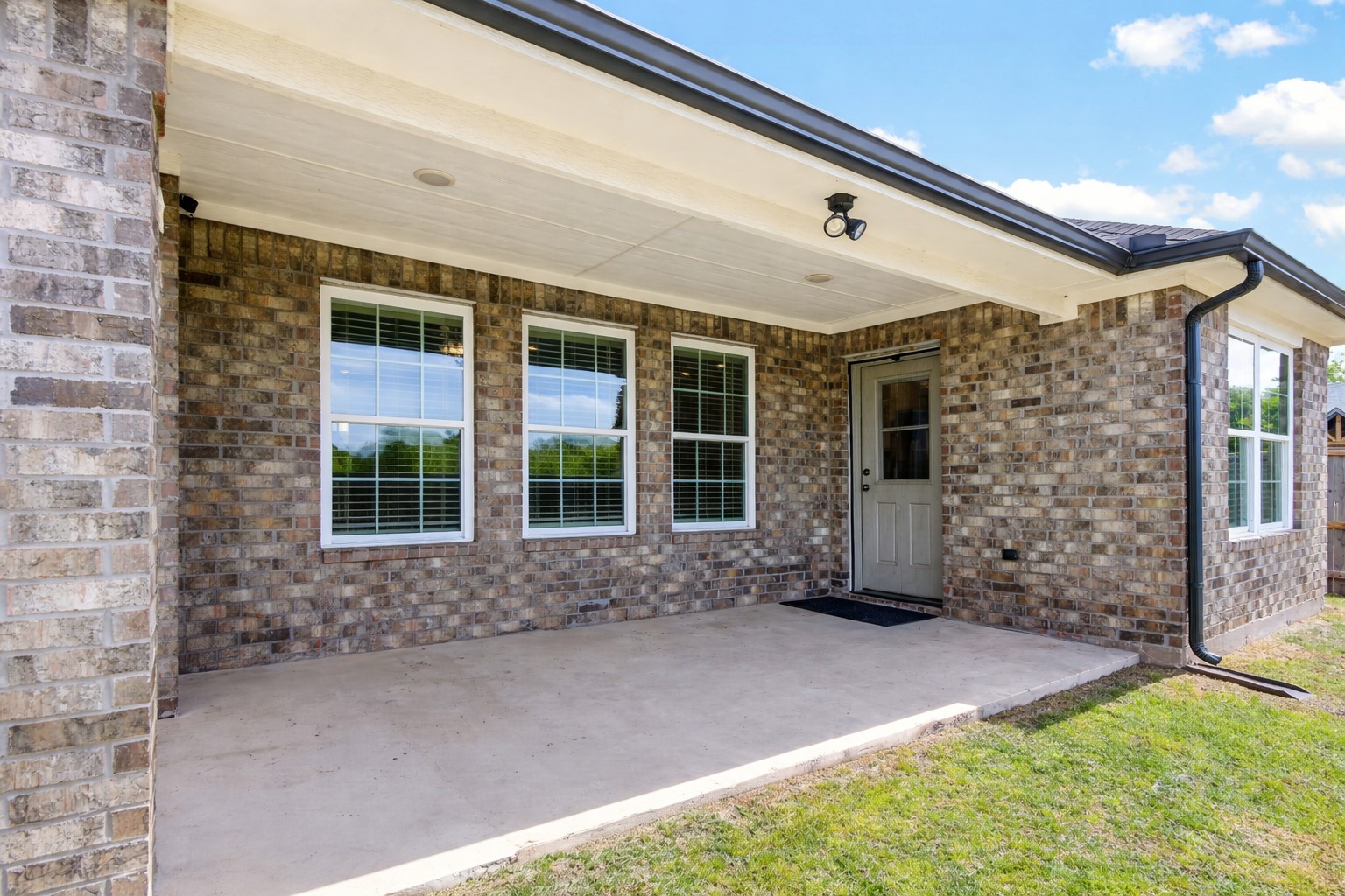 100 Midway Meadows Pottsboro TX 75076