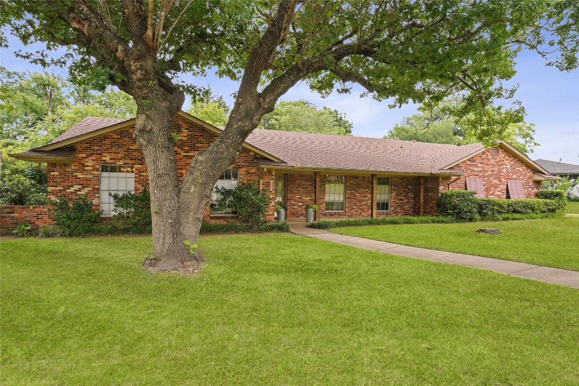 954 Glen Oaks Boulevard Dallas TX 75232
