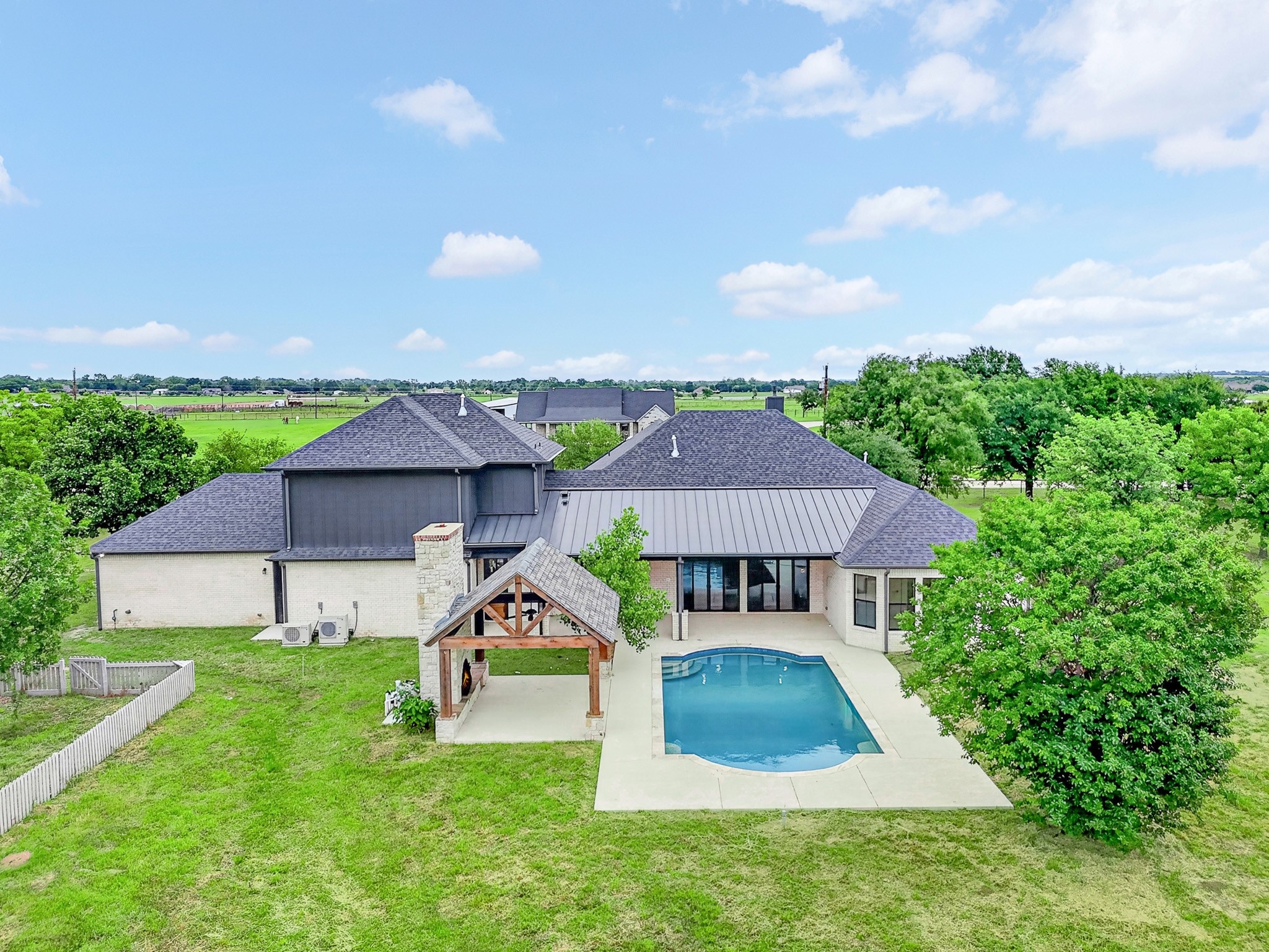 10373 Bobbie Lane Pilot Point TX 76258