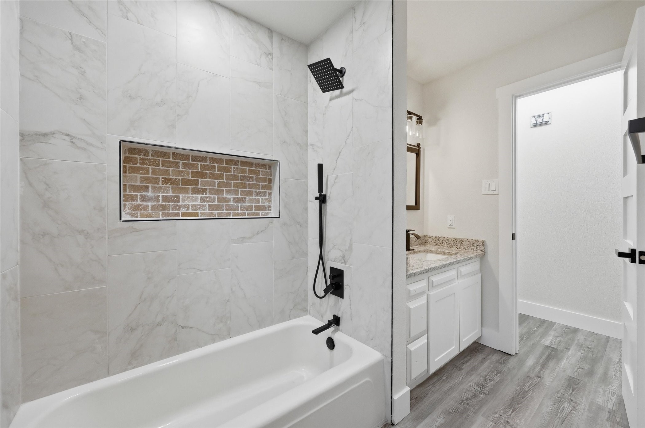 2804 Bent Tree Lane Arlington TX 76016