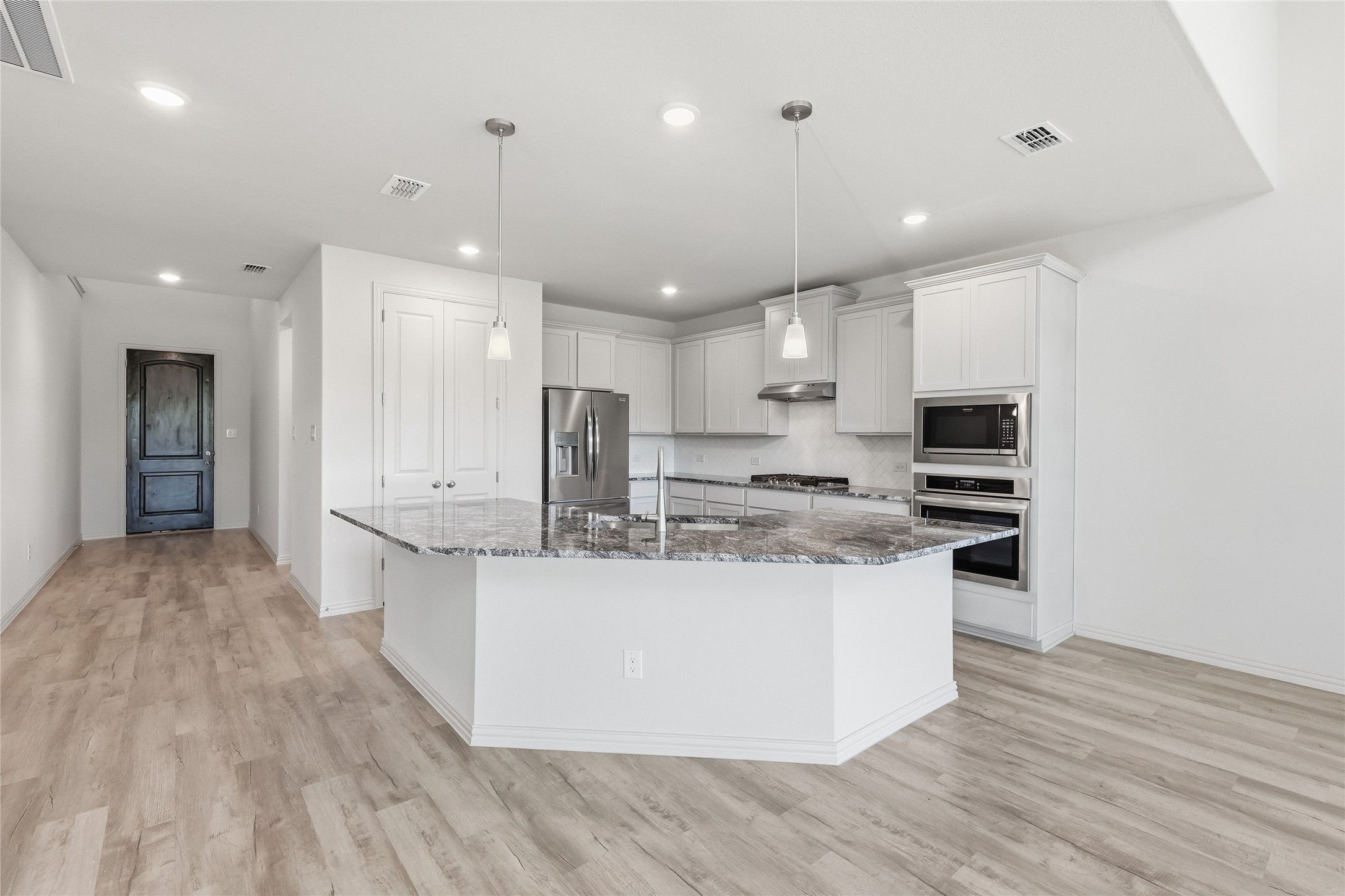 1421 Odette Drive Arlington TX 76013