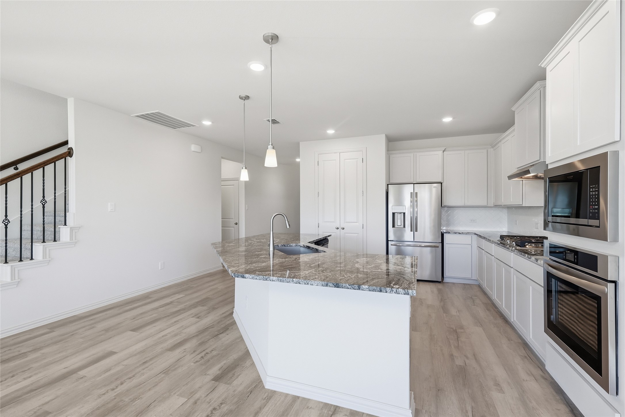 1421 Odette Drive Arlington TX 76013