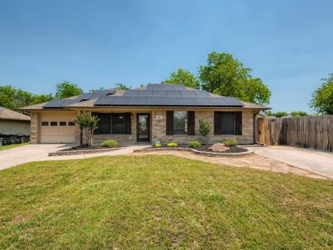 418 W Lloyd Street Krum TX 76249