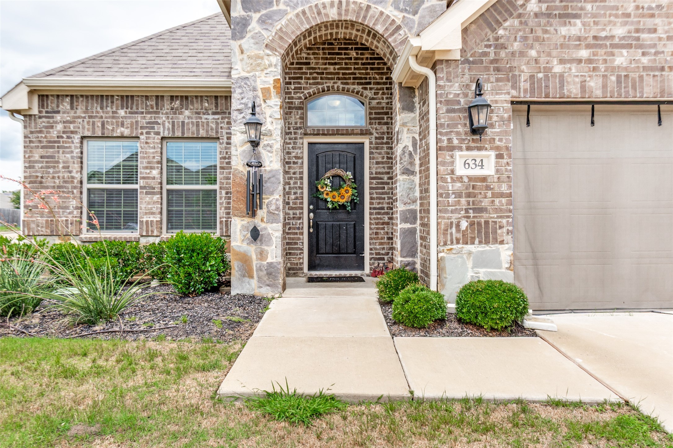 634 Comal Drive Crandall TX 75114