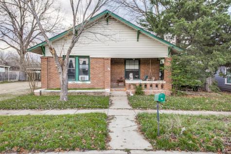 302 Farley Street Waxahachie TX 75165