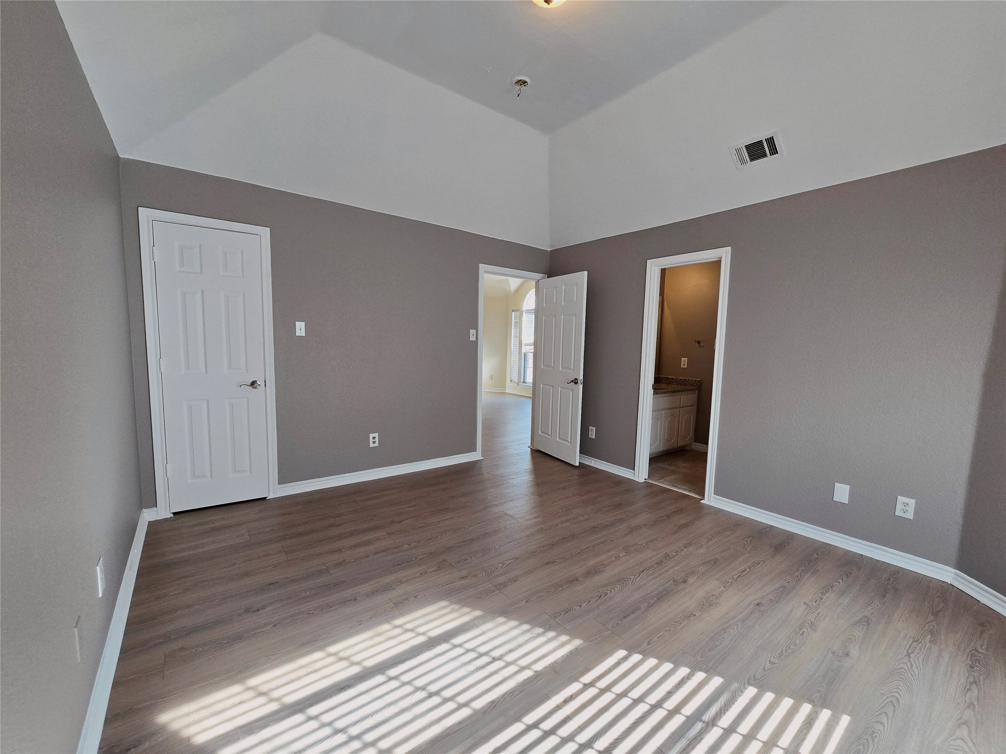 5207 W Cove Way Grand Prairie TX 75052