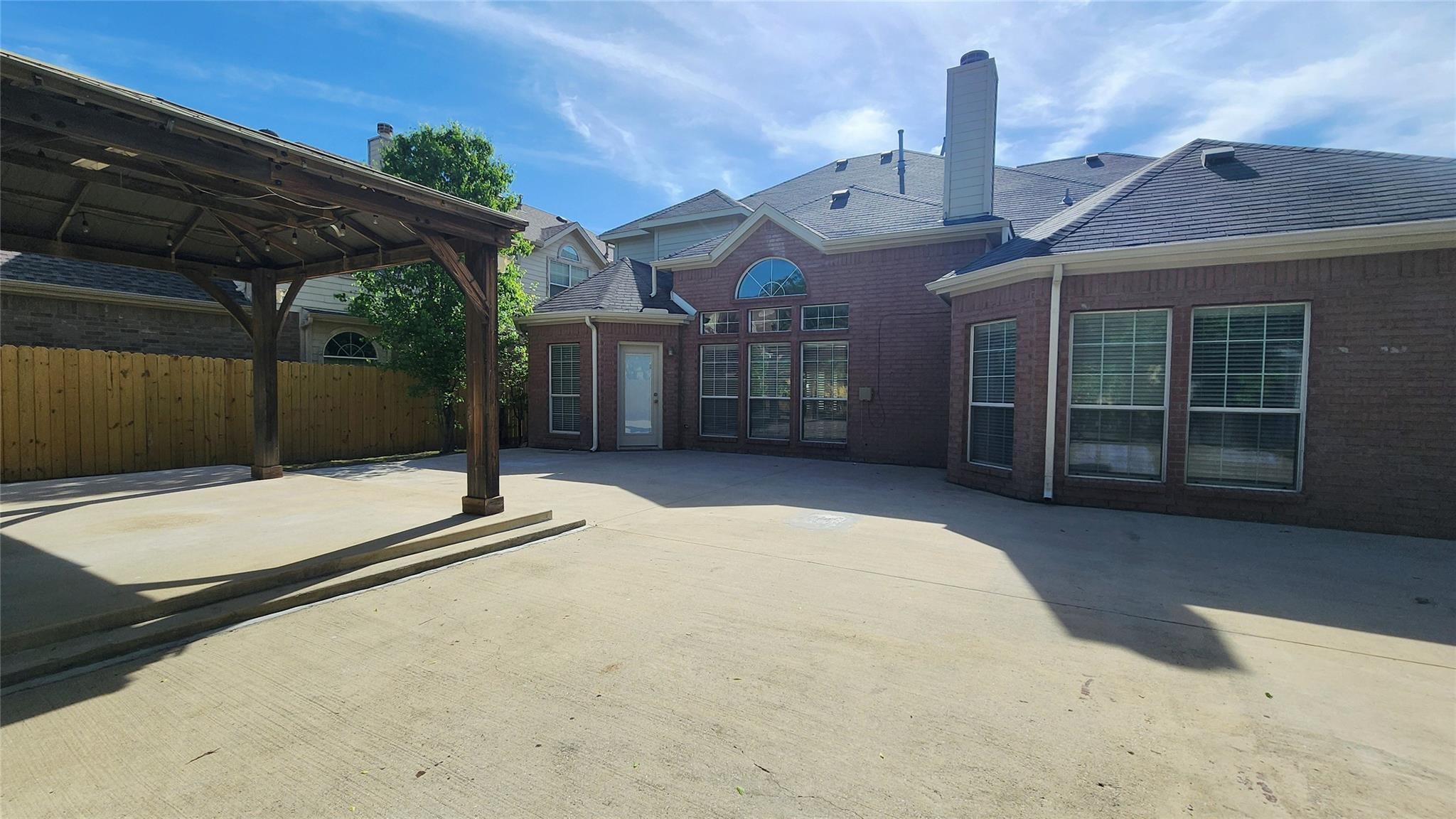 5207 W Cove Way Grand Prairie TX 75052