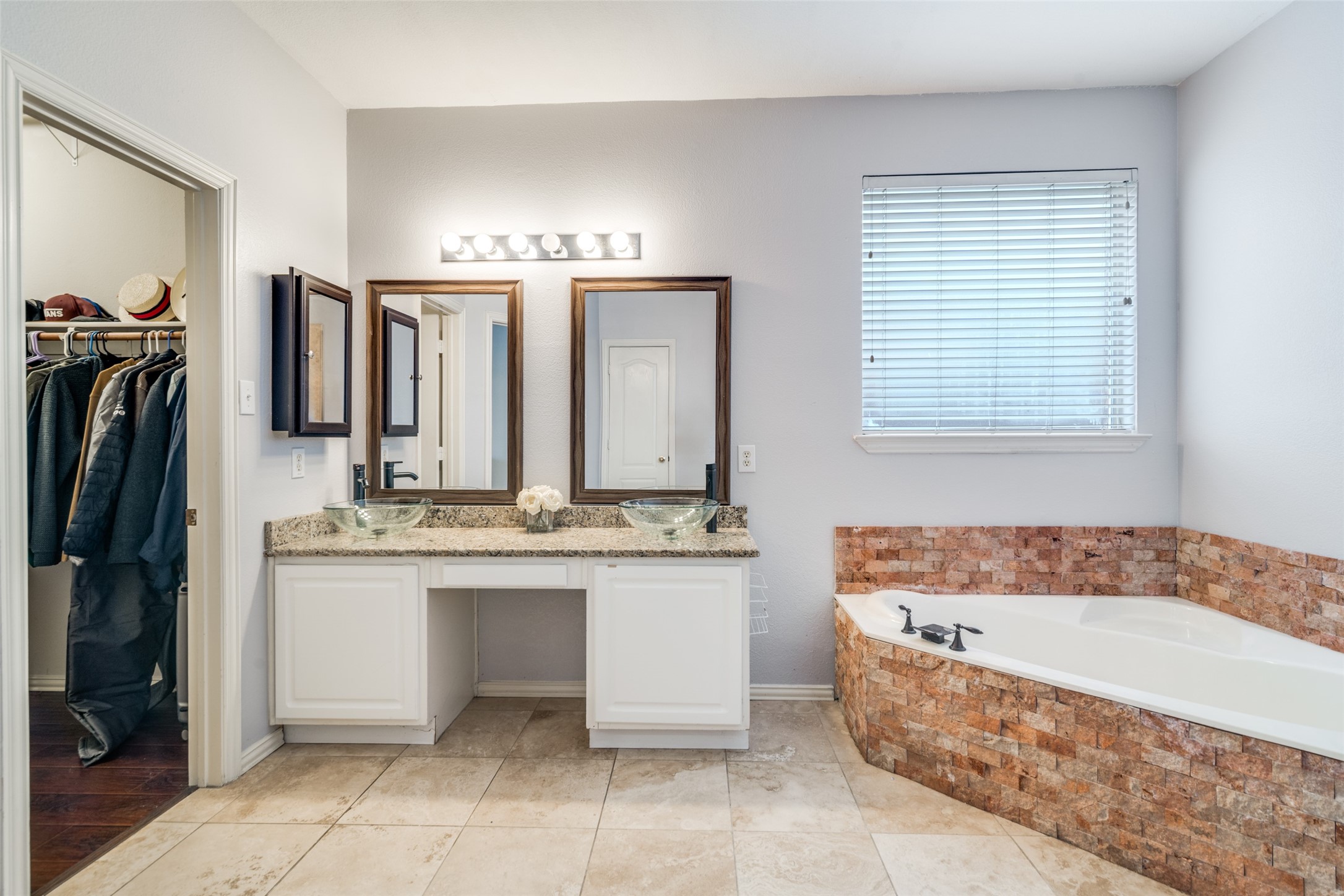1941 Random Oaks Drive Rockwall TX 75087