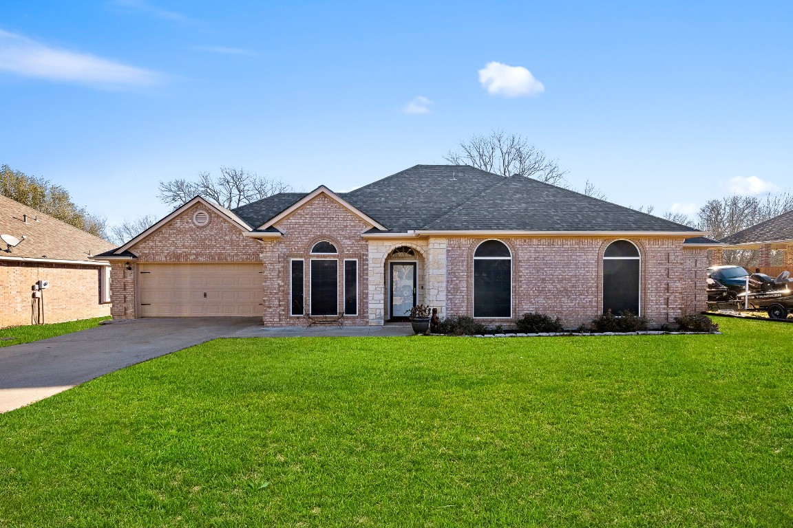 403 Sunshine Trail Bells TX 75414