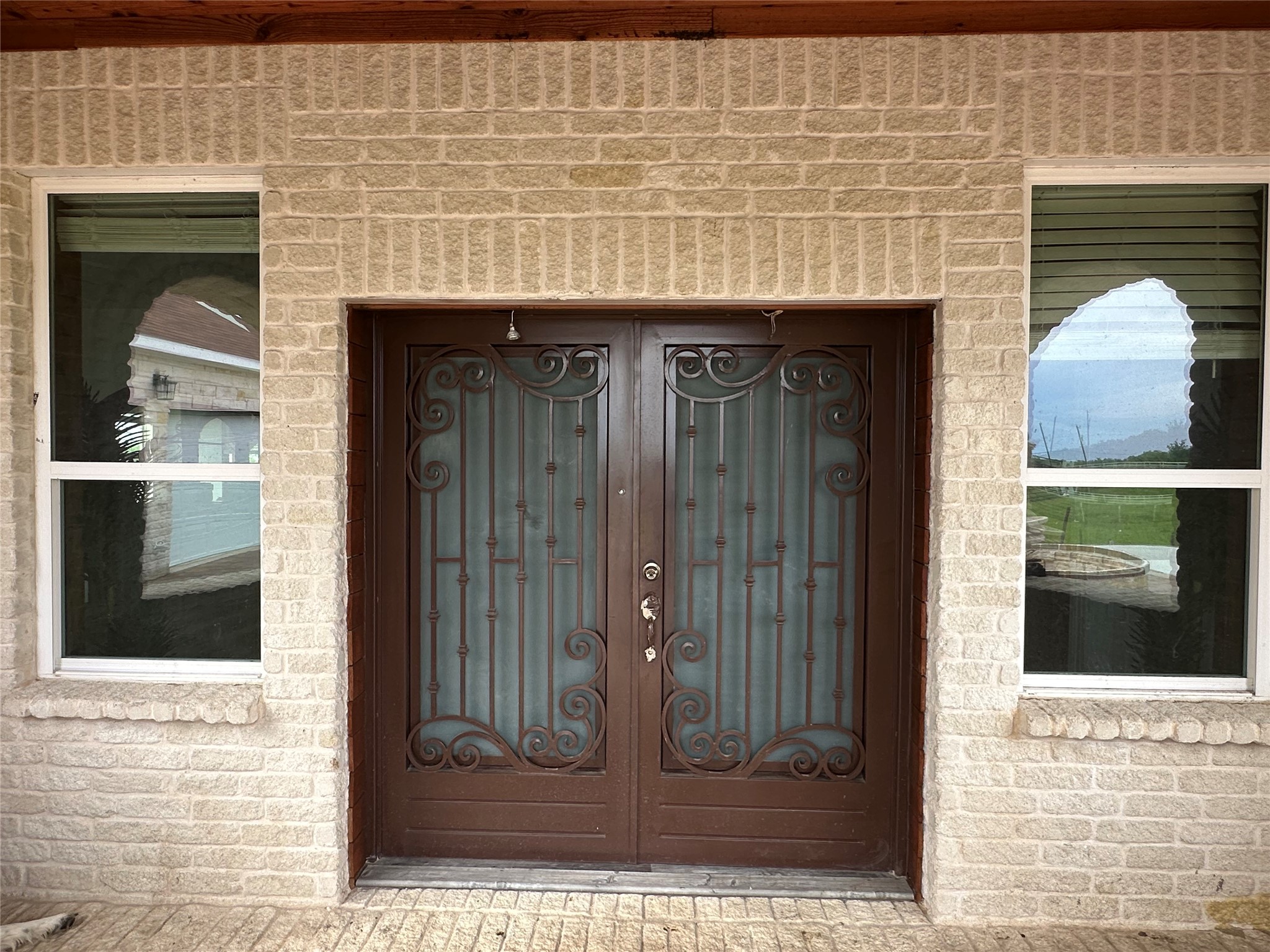 241 Gentry Road Ennis TX 75119