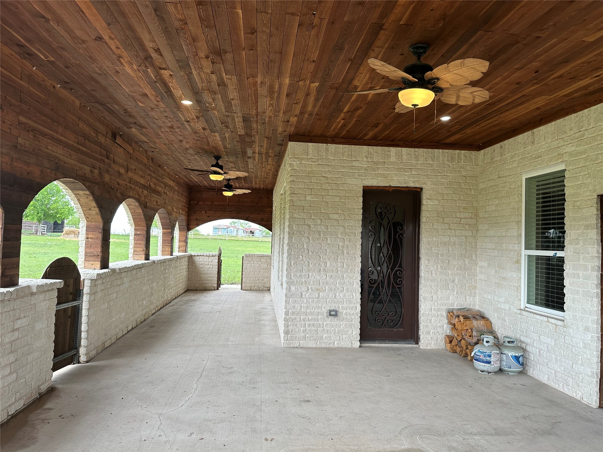 241 Gentry Road Ennis TX 75119