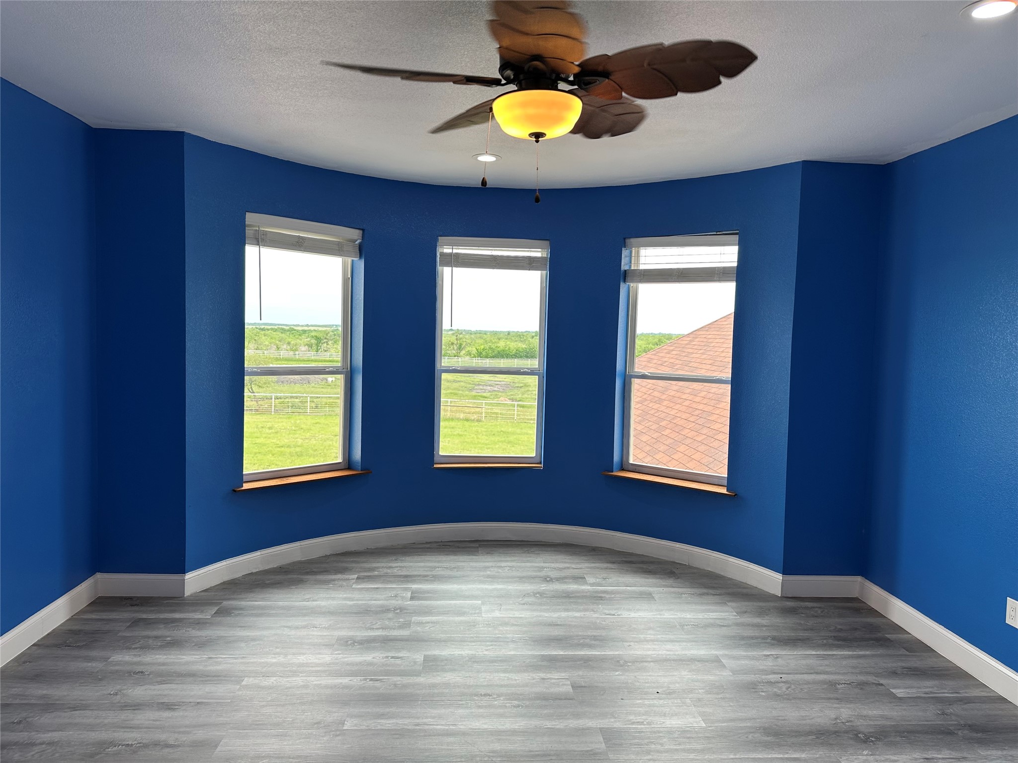 241 Gentry Road Ennis TX 75119