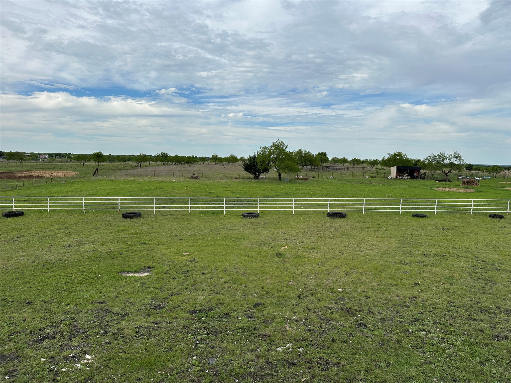 241 Gentry Road Ennis TX 75119