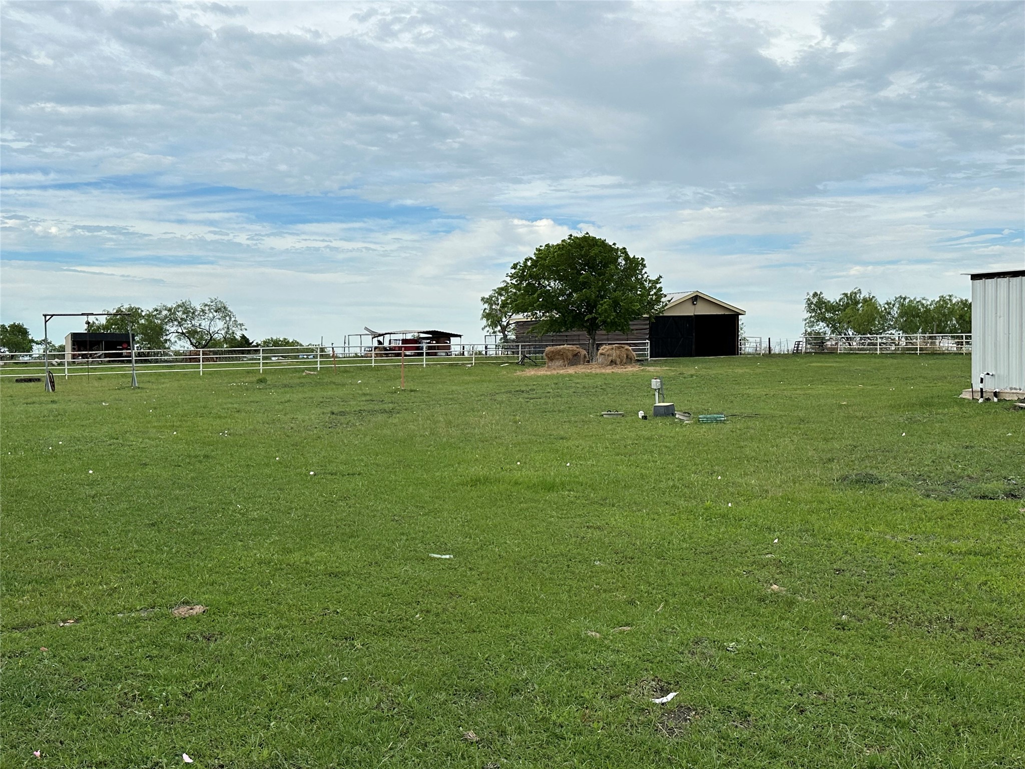 241 Gentry Road Ennis TX 75119