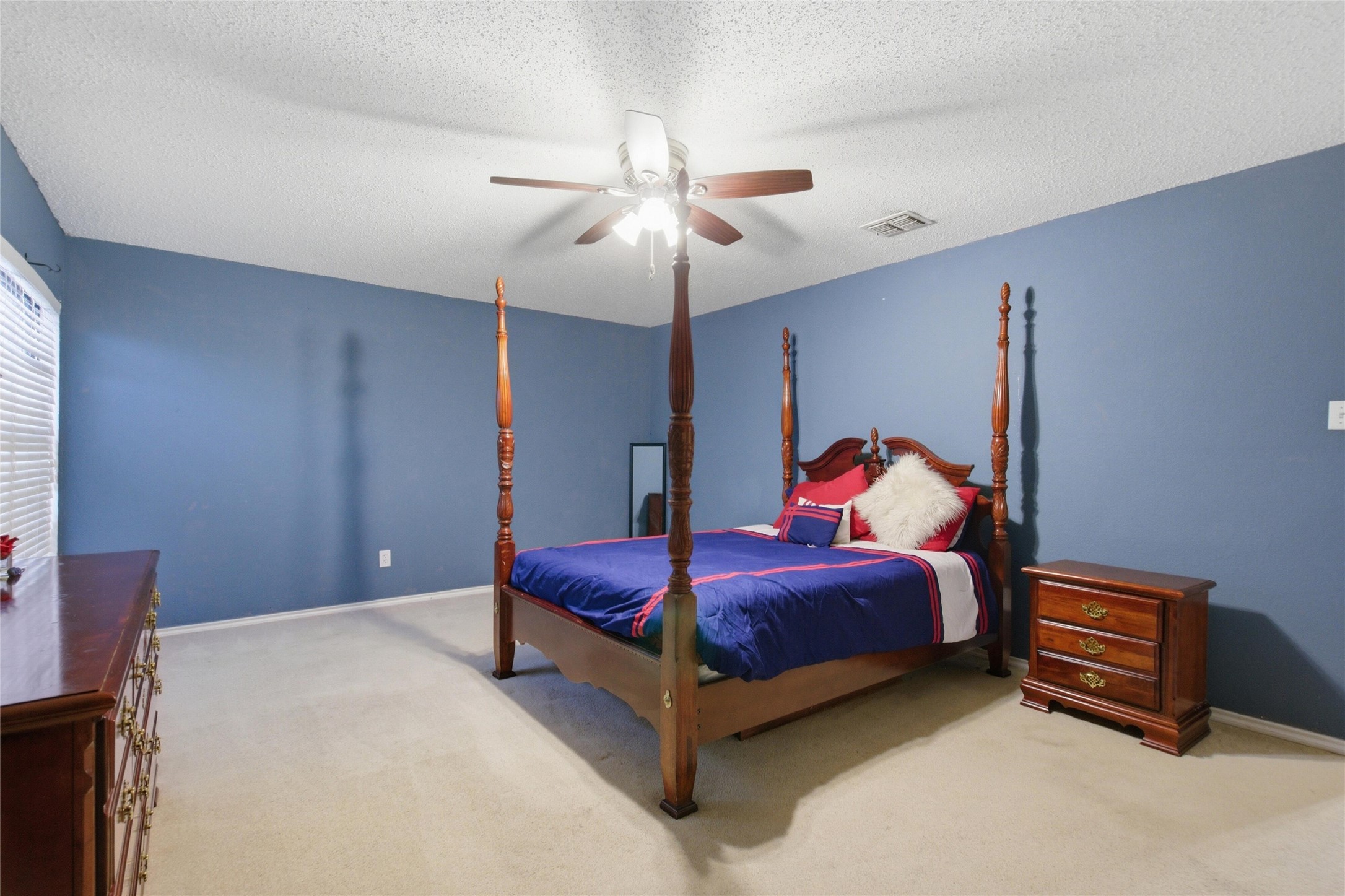 217 Sunset Oaks Drive Fort Worth TX 76112