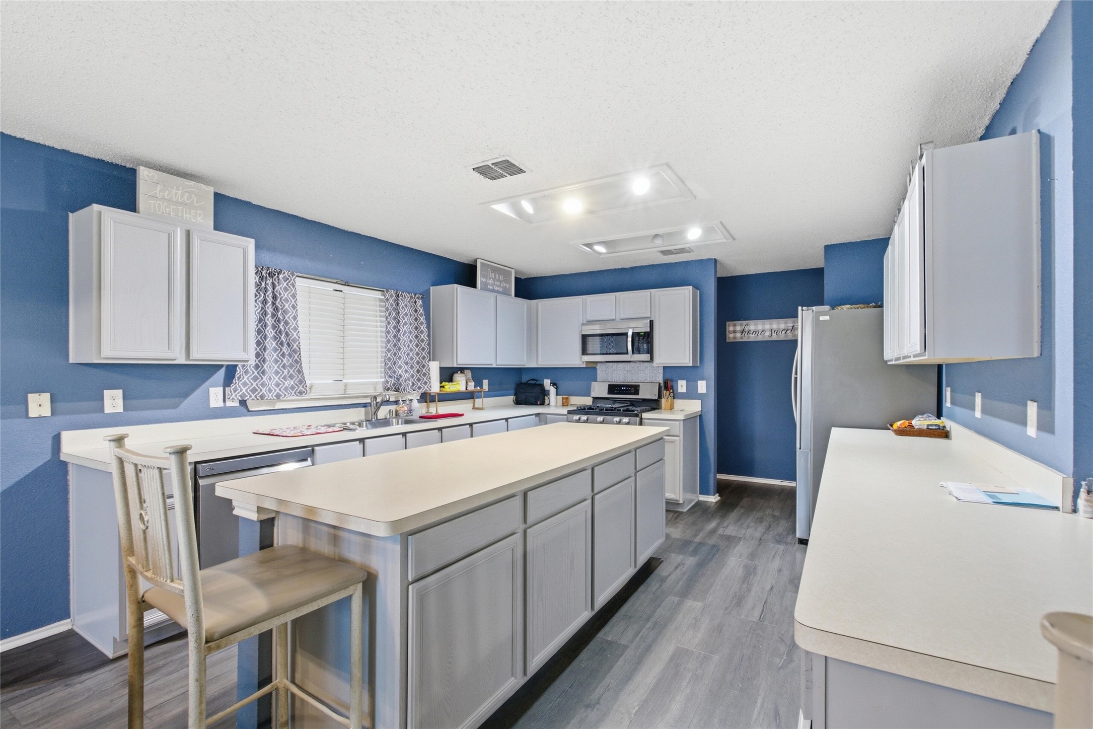 217 Sunset Oaks Drive Fort Worth TX 76112