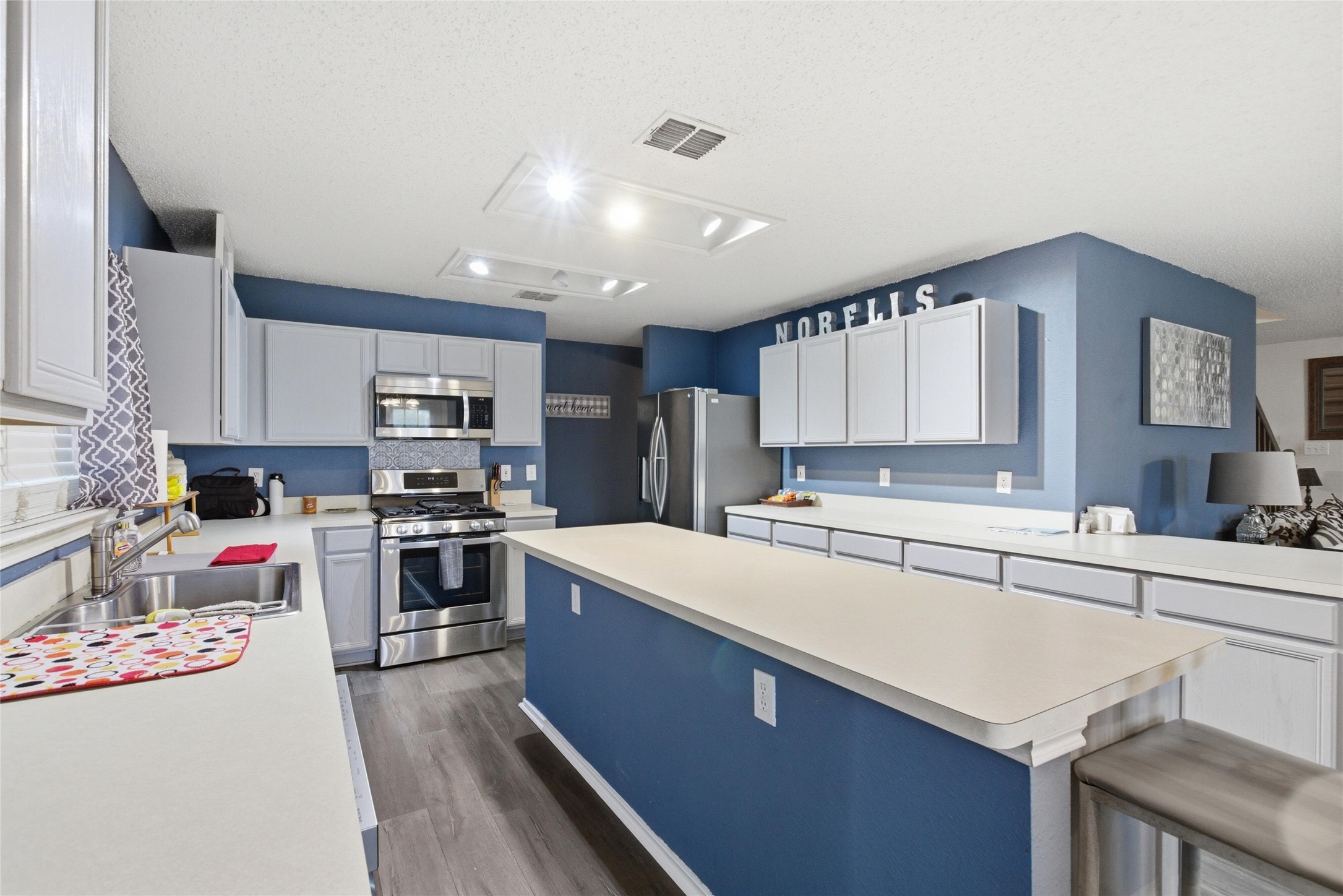 217 Sunset Oaks Drive Fort Worth TX 76112