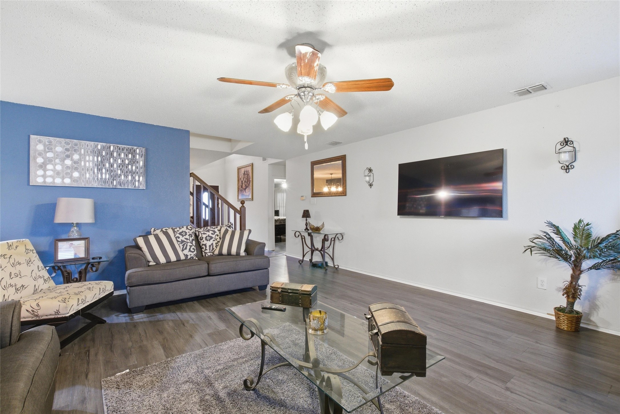 217 Sunset Oaks Drive Fort Worth TX 76112