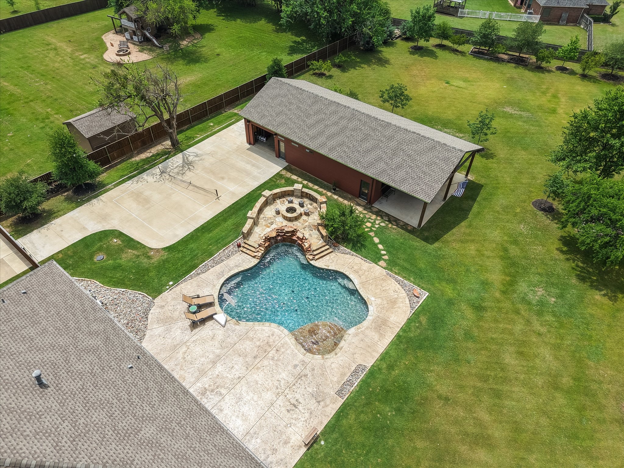 2010 Ashley Brooke Court Midlothian TX 76065