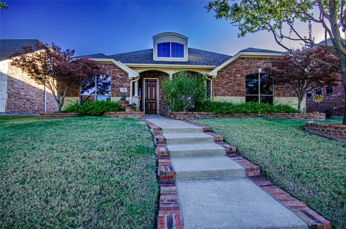 1700 Whispering Glen Drive Allen TX 75002