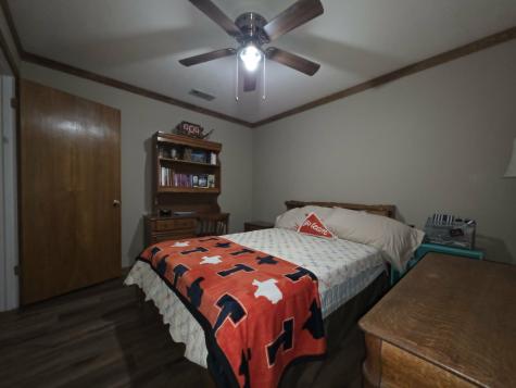 900 S 8th Avenue Teague TX 75860
