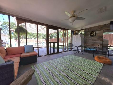 900 S 8th Avenue Teague TX 75860