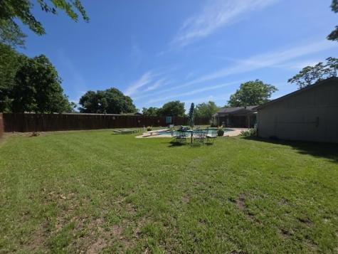 900 S 8th Avenue Teague TX 75860