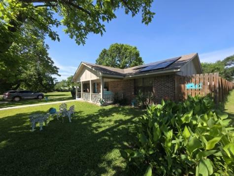 900 S 8th Avenue Teague TX 75860
