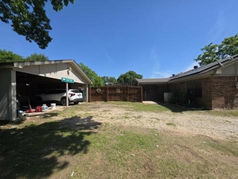 900 S 8th Avenue Teague TX 75860