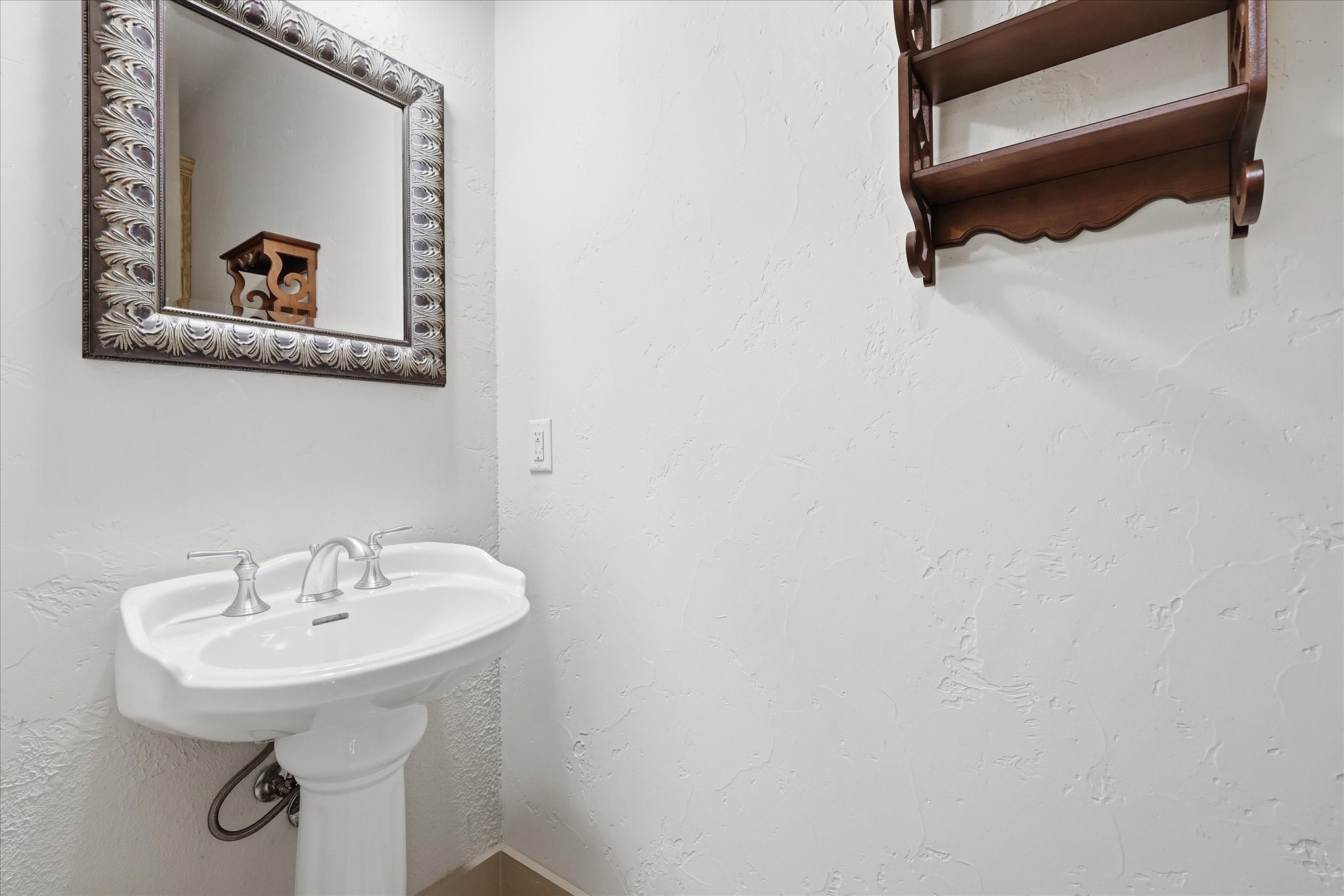 413 Collins Street Argyle TX 76226