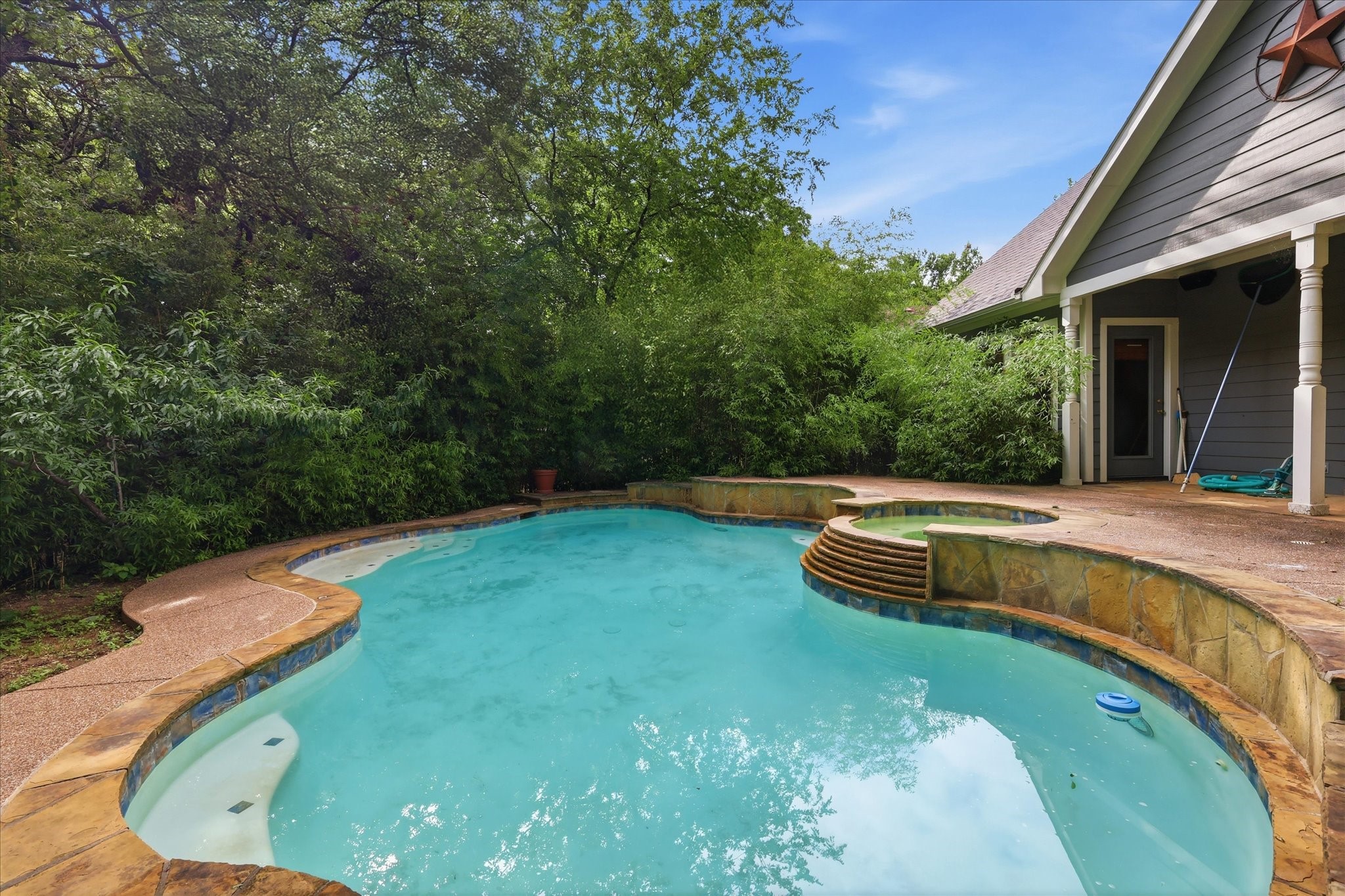 413 Collins Street Argyle TX 76226