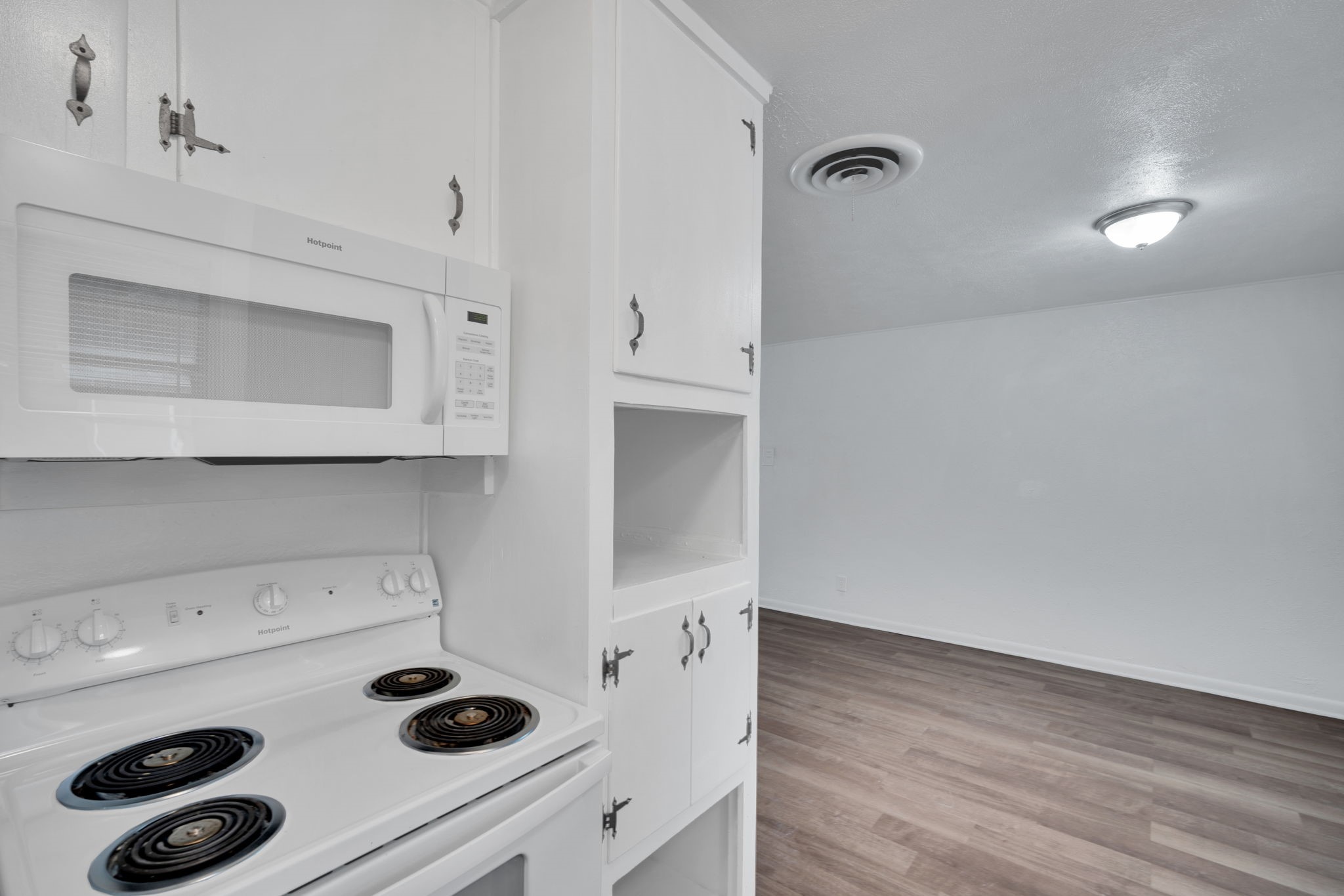 1744 Gill Street Blue Mound TX 76131