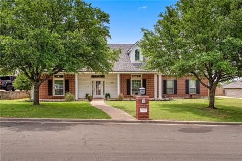 429 W Wall Street Hewitt TX 76643