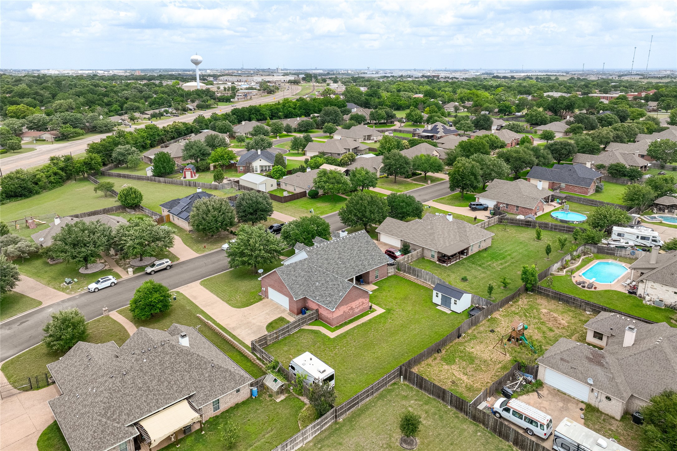 429 W Wall Street Hewitt TX 76643