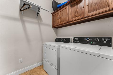429 W Wall Street Hewitt TX 76643