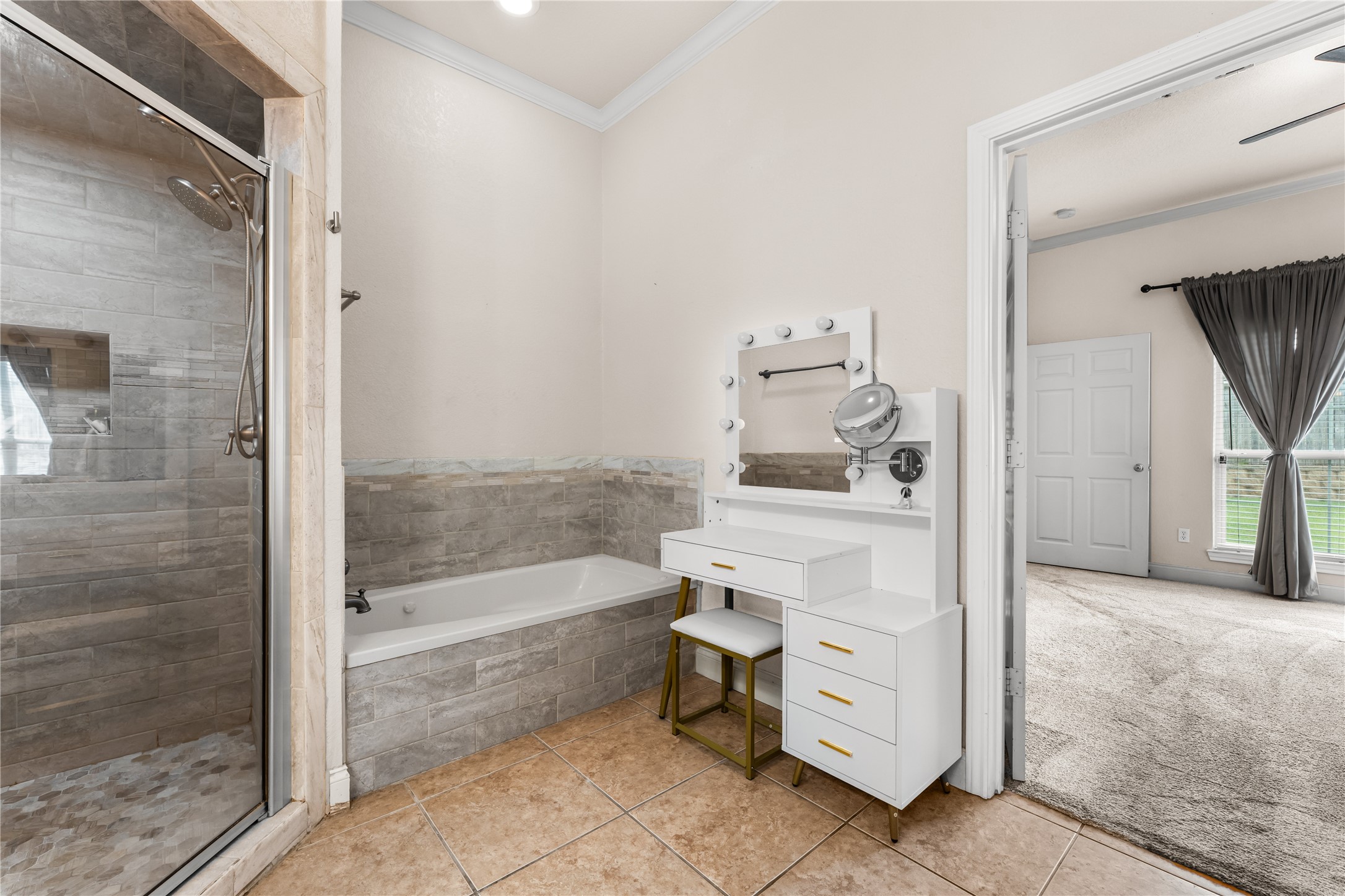 429 W Wall Street Hewitt TX 76643