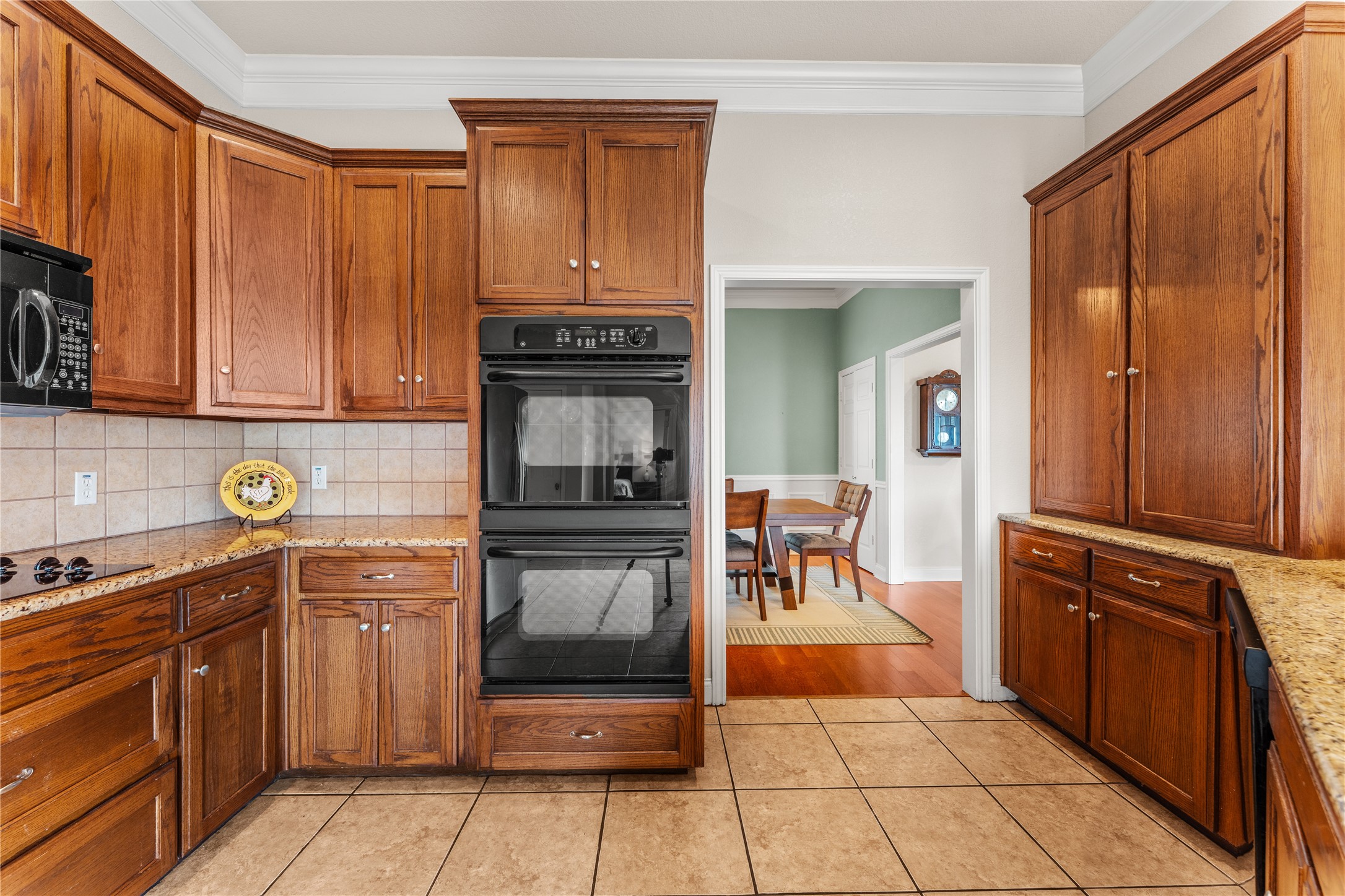 429 W Wall Street Hewitt TX 76643