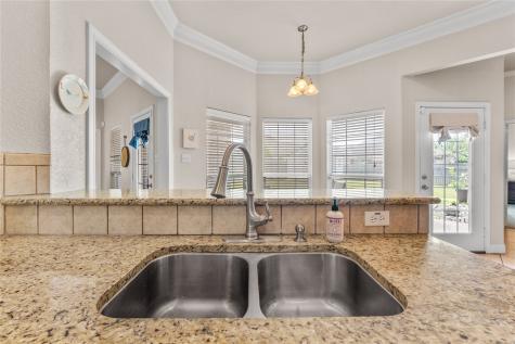 429 W Wall Street Hewitt TX 76643