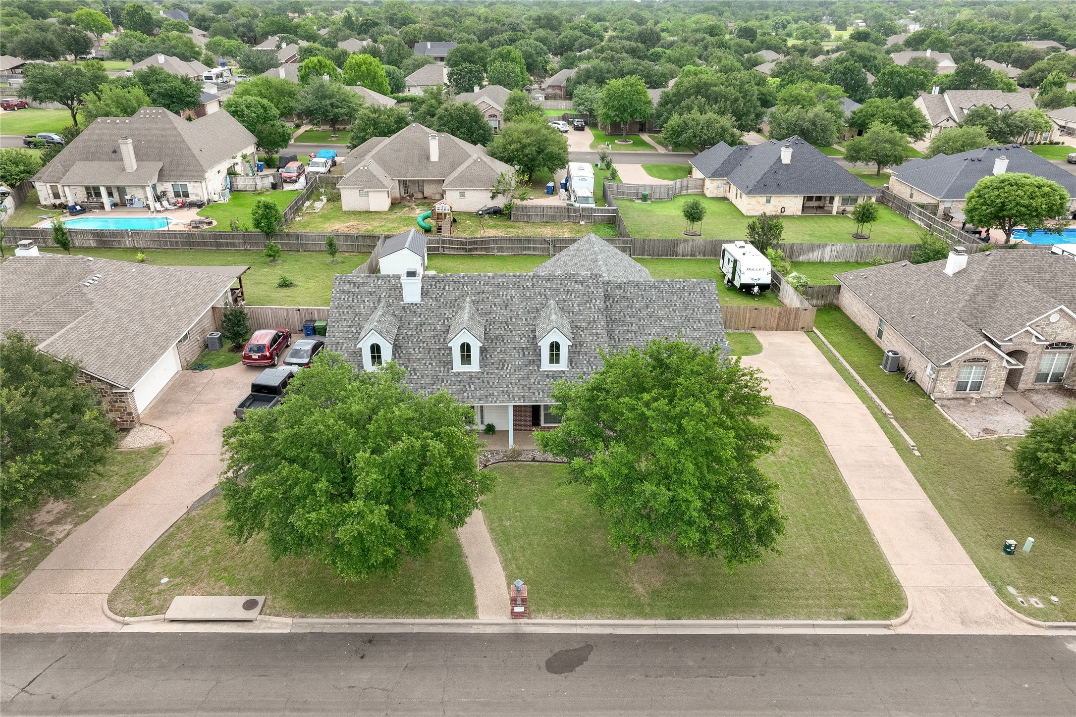 429 W Wall Street Hewitt TX 76643